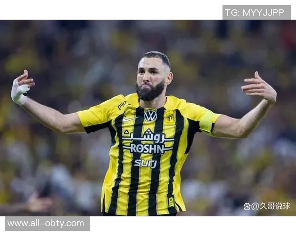 吉达联合快速反击先失一球本泽马第15分钟精彩破门助队反击 吉达联合快速反击先失一球本泽马第15分钟精彩破门助队反击