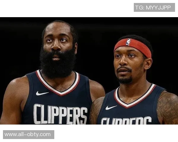 快船官方确认比尔因背部不适明日对阵开拓者出战存疑