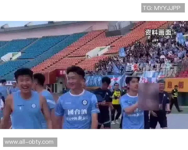 红星新闻报道球迷因被戴琳拖欠救命钱入ICU每日费用高达三万元